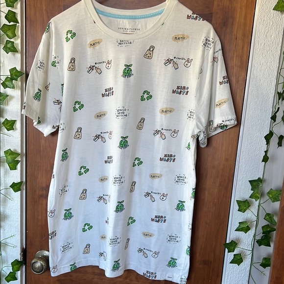 Denim & Flower Other - DENIM & FLOWER by Ricky Singh TShirt with Ecofriendly Recycle Earth Graphics